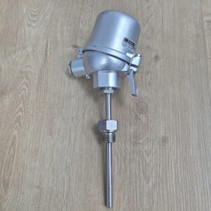 U700 300/100/kiv/c201 0 °C ... 150 °C uporovno tipalo z merilnim pretvornikom. Merilni element tipala je Pt100 klase A, tro-vodna vezava.