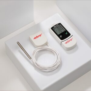 EBI 310 TE data logger za natančne (točnost 0.2 °C) meritve. Z zunanjim senzorjem. -200 ... +250 °C. IP65. EN 12830. HACCP.