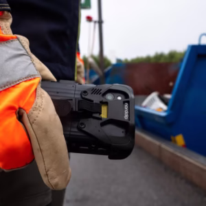 Nordalp X21 Pro je robusten 5G Android terminal z IP68 zaščito, MIL-STD-810H odpornostjo in zamenljivo baterijo za zahtevna terenska okolja.