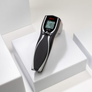TFI 54 osnovni digitalni prenosni IR termometer s trpežnejšim ohišjem za meritev temperature površin. -60 °C ... 550 °C. IP54. HACCP.
